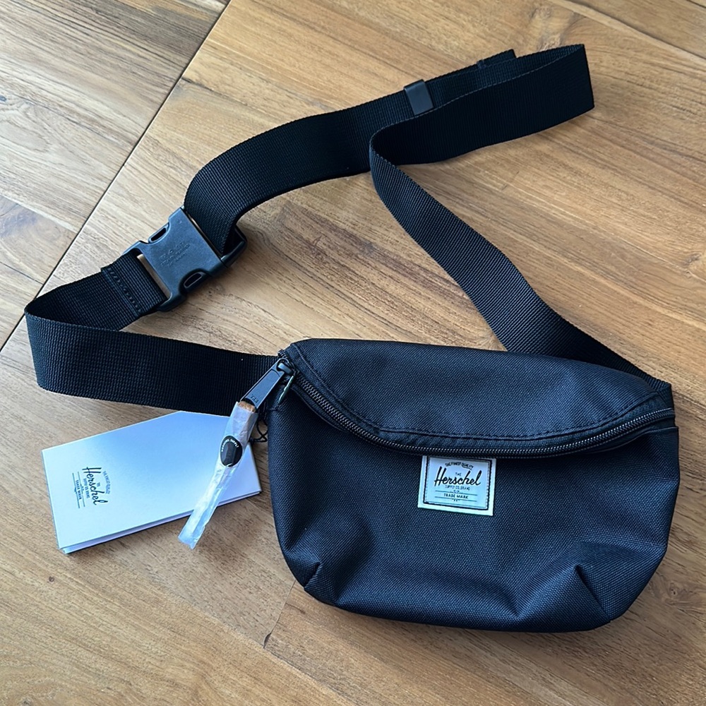 Herschel black unisex Fanny pack